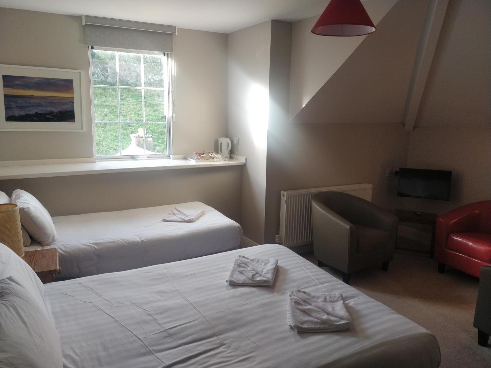 Avonmore House Guest Accommodation ヨール エクステリア 写真